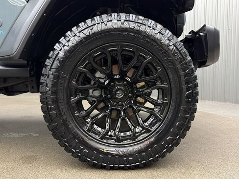 Used 2024 Jeep Wrangler Unlimited AWD/4WD image 10