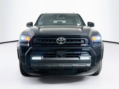 Used 2025 Toyota 4Runner SR5 AWD/4WD image 2