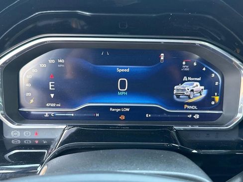 Used 2024 Chevrolet Silverado 2500 LT image 19