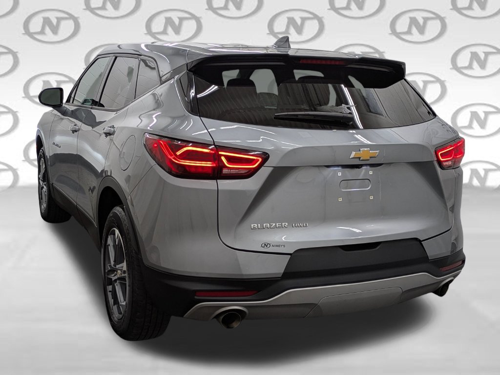 Used 2025 Chevrolet Blazer LT AWD/4WD image 22