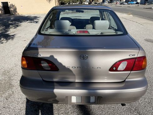 Used 2000 Toyota Corolla LE image 8