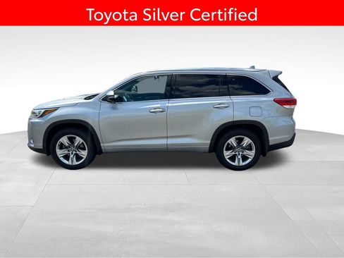 Certified 2018 Toyota Highlander Limited AWD/4WD image 2