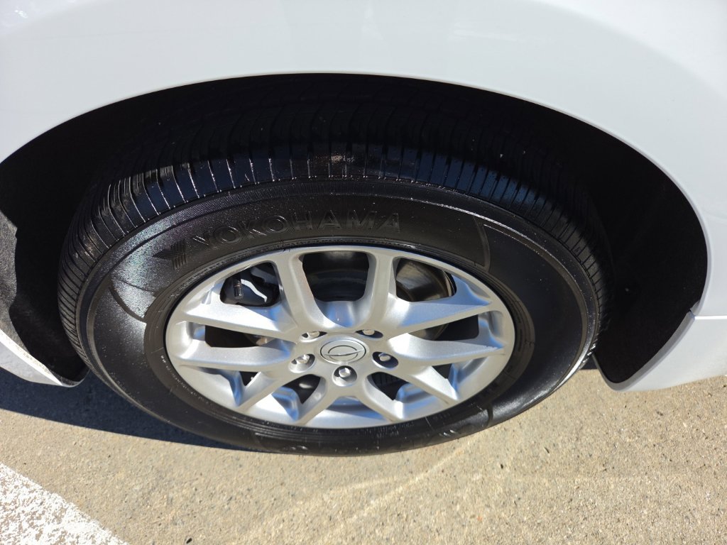 Certified 2026 Chrysler Pacifica Select FWD image 28