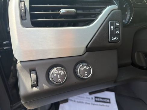 Used 2019 GMC Yukon SLE w/ Convenience Package AWD/4WD image 29