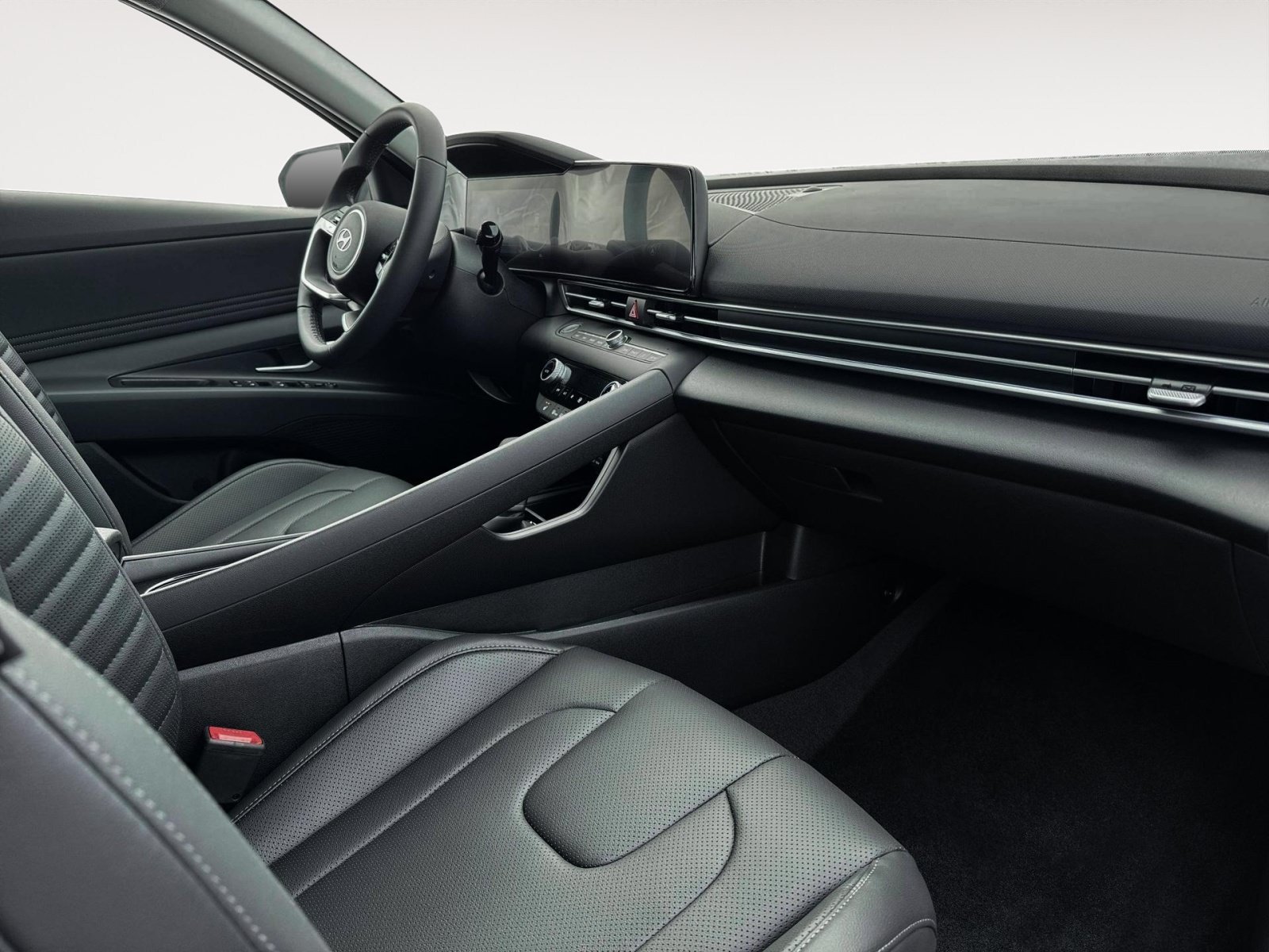 New 2026 Hyundai Elantra Limited FWD image 15