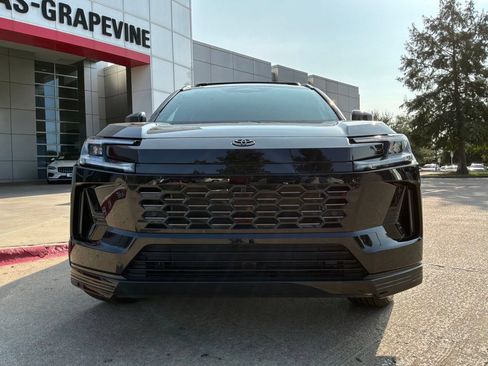 New 2026 Toyota RAV4 XSE AWD/4WD image 3