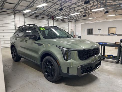 Used 2025 Kia Sorento X-Line EX image 1