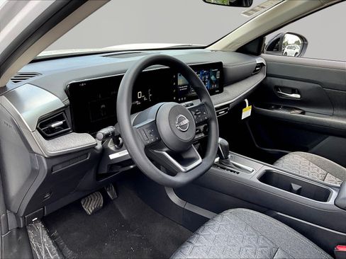 New 2026 Nissan Kicks SV w/ Cold Weather Package AWD/4WD image 16
