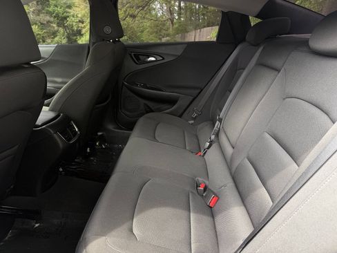 Used 2018 Chevrolet Malibu LT FWD image 8