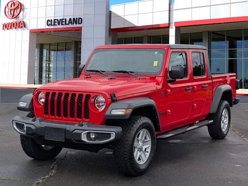 Used 2023 Jeep Gladiator Sport AWD/4WD image 4