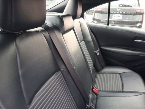 Used 2021 Toyota Corolla XSE image 9