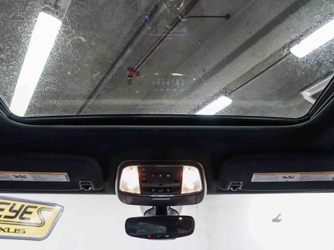 Used 2020 Jeep Grand Cherokee Limited AWD/4WD image 16