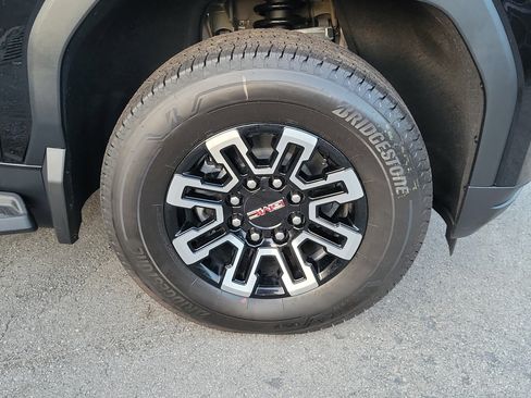 New 2026 GMC Sierra EV Elevation image 5