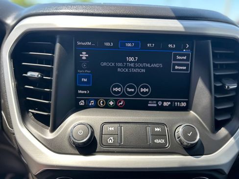 Used 2023 GMC Acadia SLE w/ Driver Convenience Package FWD image 17