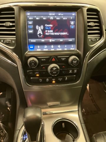 Used 2018 Jeep Grand Cherokee Limited w/ Luxury Group II AWD/4WD image 32