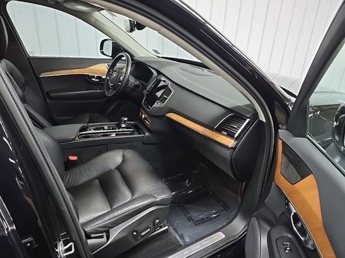 Used 2023 Volvo XC90 T8 Plus w/ Protection Package AWD/4WD image 18
