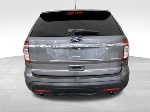 Used 2013 Ford Explorer XLT image 4