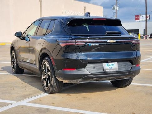 Used 2025 Chevrolet Equinox EV LT image 7