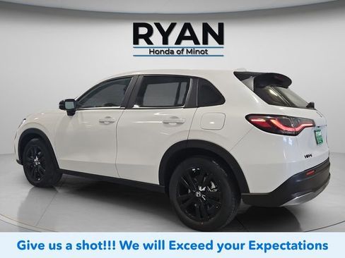 New 2026 Honda HR-V Sport image 8