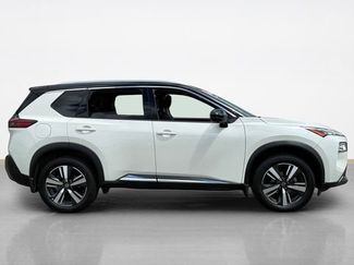 Used 2023 Nissan Rogue SL AWD/4WD video 2