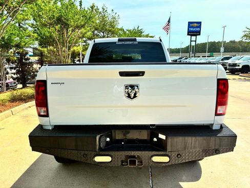 Used 2018 RAM 2500 Tradesman w/ Chrome Appearance Group AWD/4WD image 10