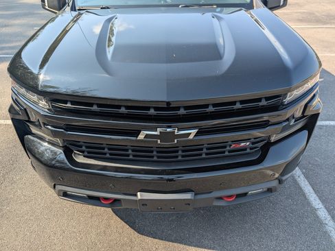 Used 2020 Chevrolet Silverado 1500 LT Trail Boss image 12