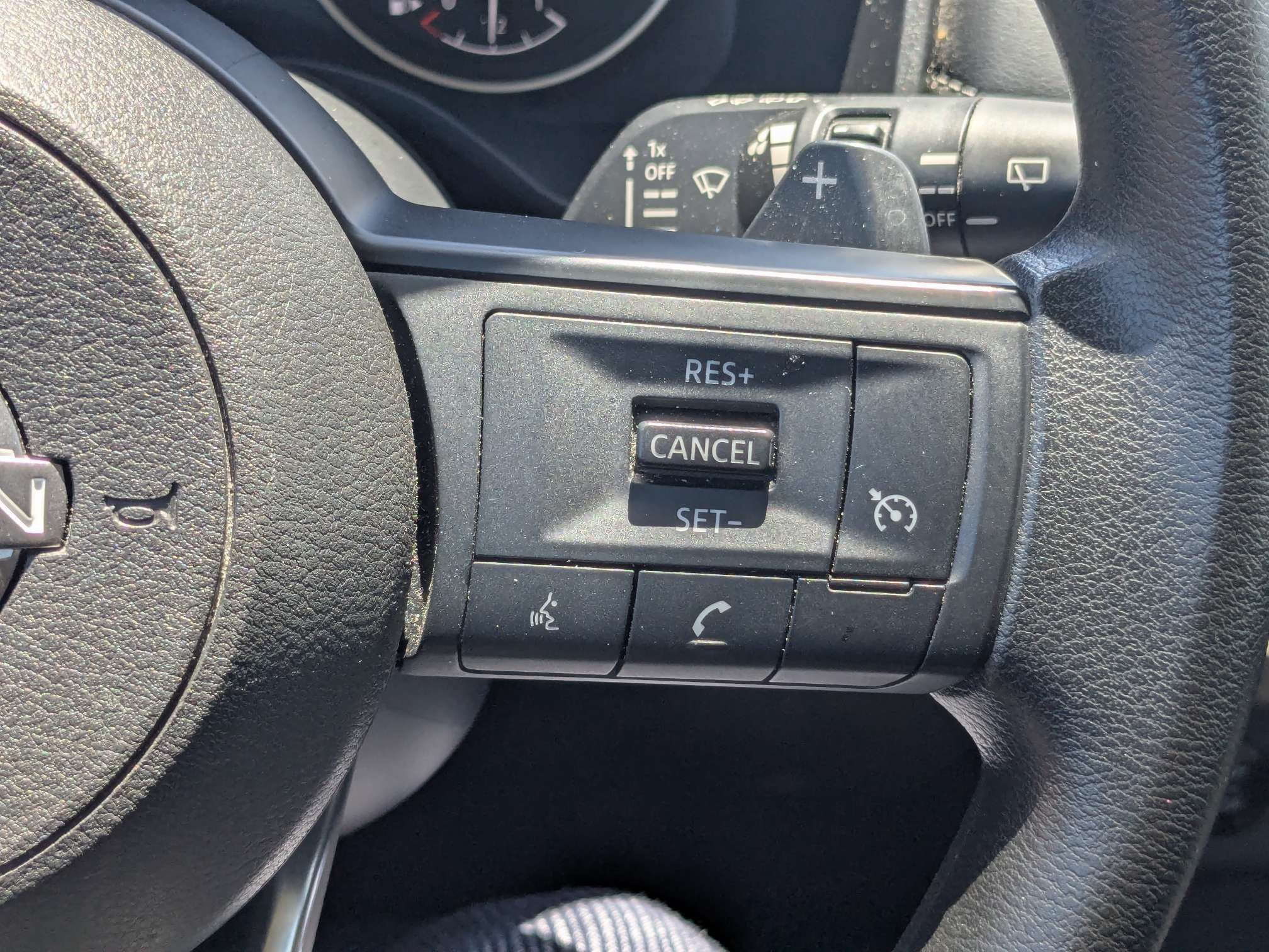 Used 2024 Nissan Rogue S AWD/4WD image 25