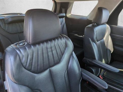 Used 2023 Hyundai Palisade Limited image 23