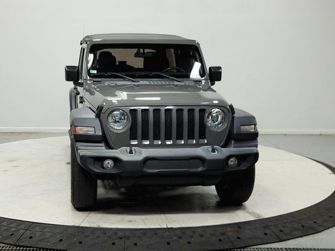 Used 2022 Jeep Wrangler Unlimited Sport AWD/4WD image 3