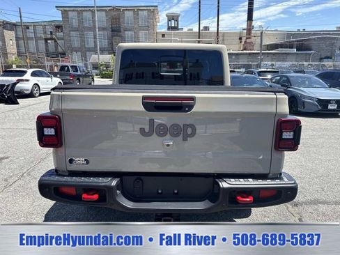 Used 2020 Jeep Gladiator Rubicon AWD/4WD image 4