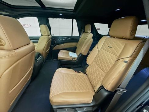 Used 2024 Cadillac Escalade Sport w/ Touring Package AWD/4WD image 26
