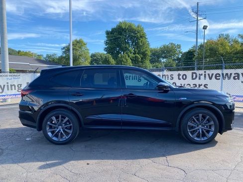 Used 2025 Acura MDX A-Spec AWD/4WD image 2