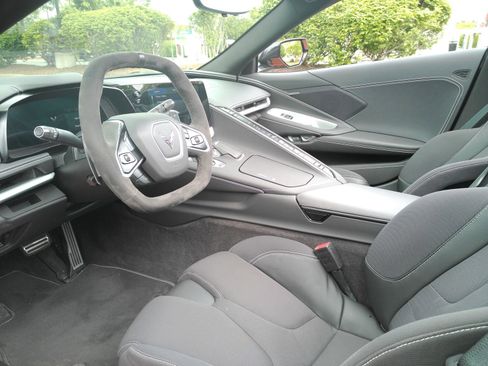 Certified 2023 Chevrolet Corvette Stingray Convertible w/ 1LT RWD image 18