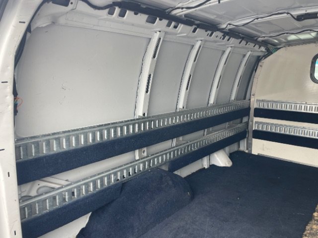 Used 2020 Chevrolet Express 2500 RWD image 20