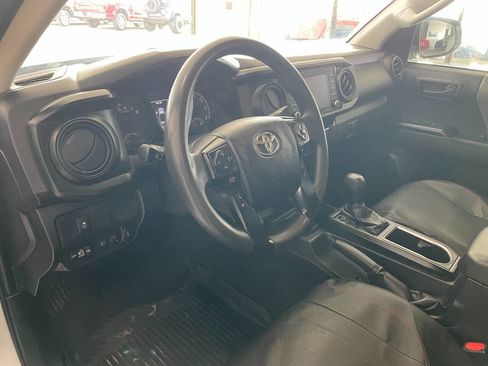 Used 2021 Toyota Tacoma SR image 20