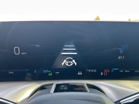 New 2026 Cadillac Vistiq Sport w/ LPO, Floor Liner Package image 28