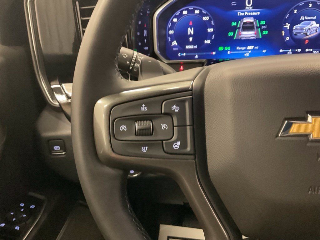 Used 2026 Chevrolet Silverado 1500 High Country w/ High Country Premium Package AWD/4WD image 15