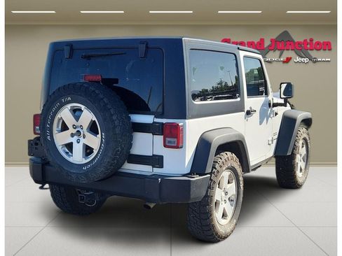 Used 2014 Jeep Wrangler Sport AWD/4WD image 3