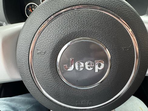 Used 2016 Jeep Compass High Altitude image 20