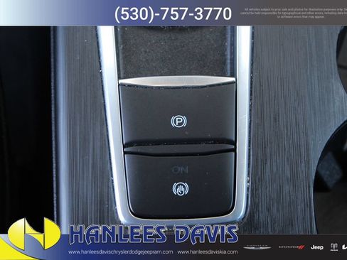 Used 2025 Ford Escape ST-Line AWD/4WD image 19