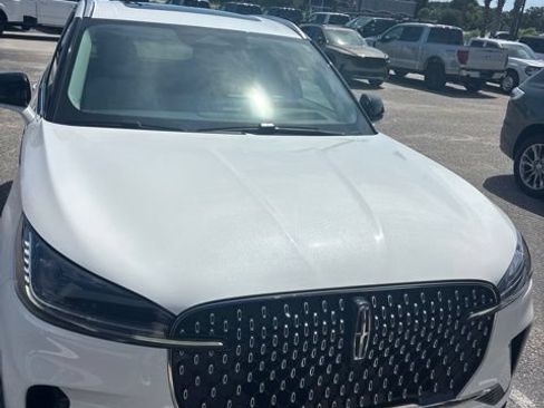 Used 2026 Lincoln Aviator Reserve RWD image 2