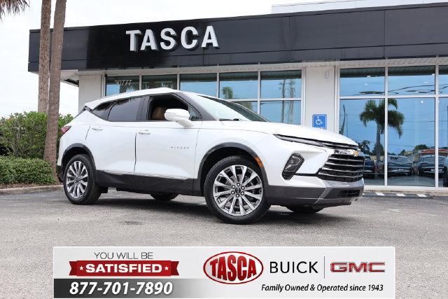 Used 2024 Chevrolet Blazer Premier w/ Enhanced Convenience Package FWD image 1