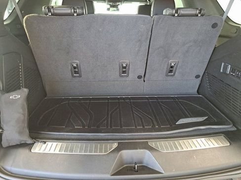 Used 2023 Chevrolet Tahoe Z71 w/ Luxury Package image 24