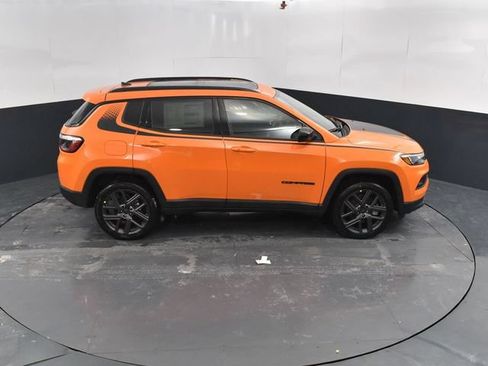 New 2026 Jeep Compass Latitude w/ Sun and Sound Group AWD/4WD image 45