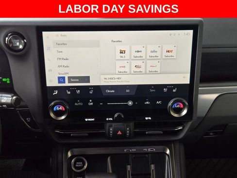 Used 2024 Lexus GX 550 AWD/4WD image 17