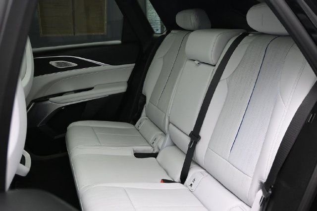 Used 2024 Cadillac Lyriq Sport AWD/4WD image 8