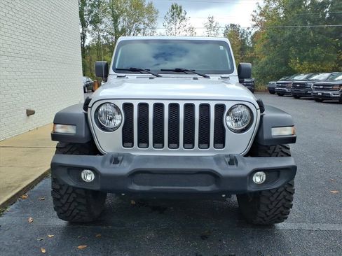 Used 2022 Jeep Wrangler Unlimited Sport image 2