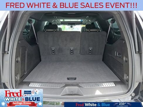 Used 2021 Chevrolet Suburban High Country AWD/4WD image 30