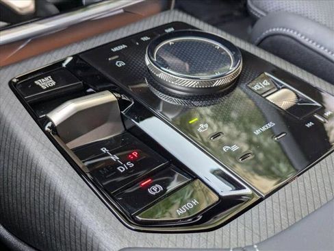 Used 2025 BMW X3 xDrive30i w/ Premium Package image 14