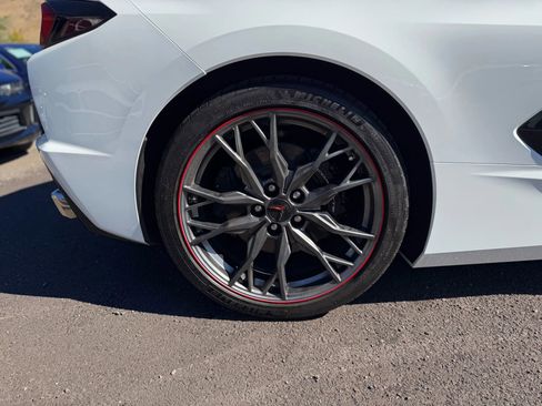 Used 2025 Chevrolet Corvette Stingray Coupe w/ 1LT image 33